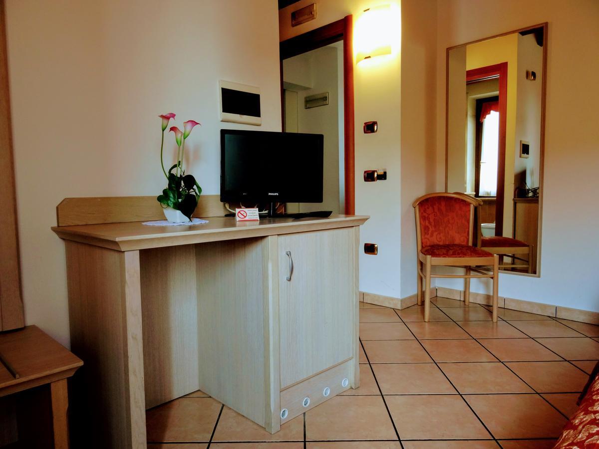 Residenza Il Giglio Bed & Breakfast Mozzecane Екстериор снимка